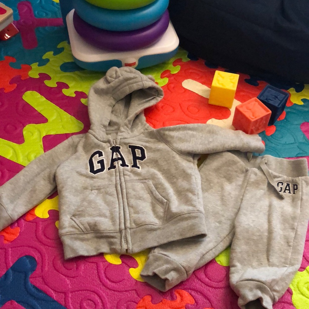 Gap Baby Sweat suit